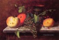 Bodegón con frutas y jarrón del pintor irlandés William Harnett